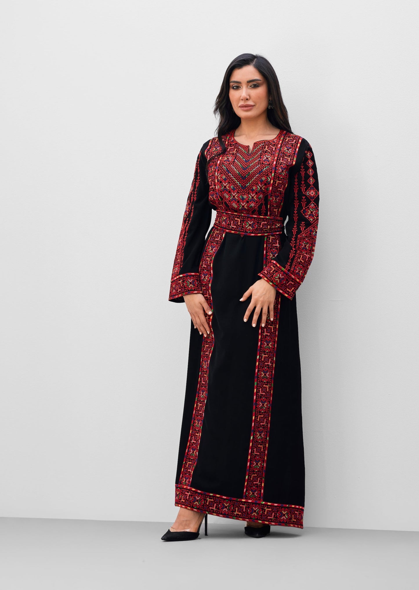 Palestinian Traditional Thawb